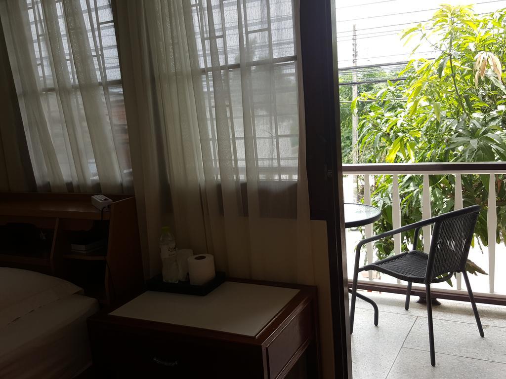 Emmanuel Guesthouse Prachuap Khiri Khan Extérieur photo