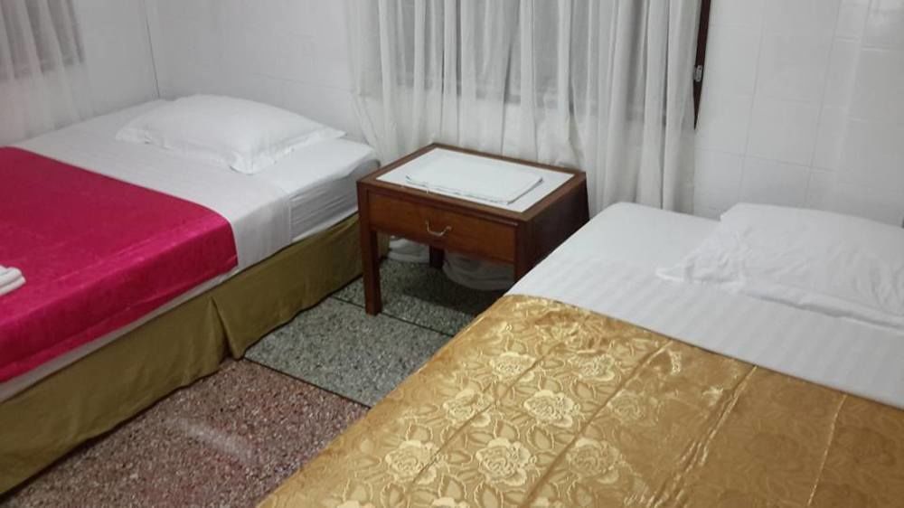 Emmanuel Guesthouse Prachuap Khiri Khan Extérieur photo