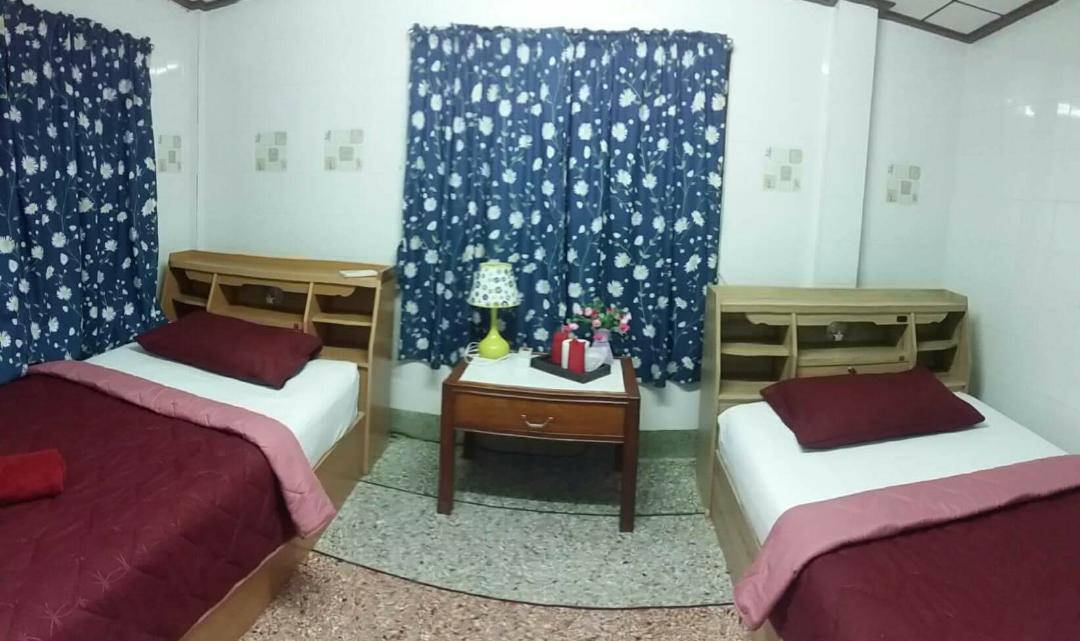 Emmanuel Guesthouse Prachuap Khiri Khan Extérieur photo